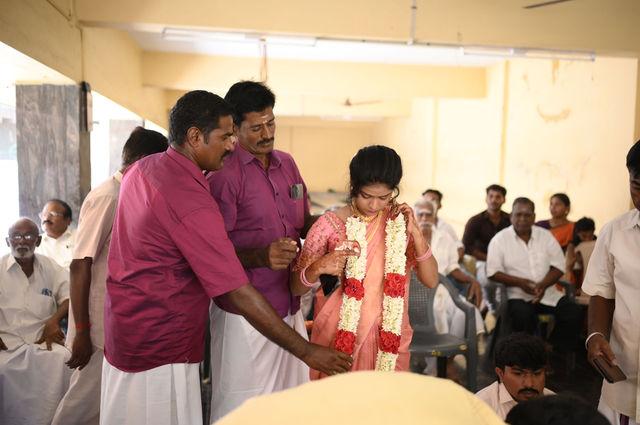 Hariharan & Angalaeswari — moment 1